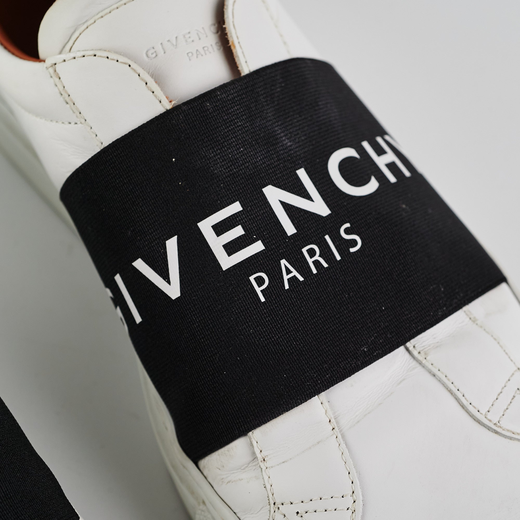 Givenchy White Embroidered-Logo Slip-on Sneakers - Les Petits